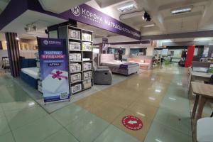 Фирменный магазин «КОРОНА», пр-т Ульяновский, 24, (павильон перед центральным входом) 